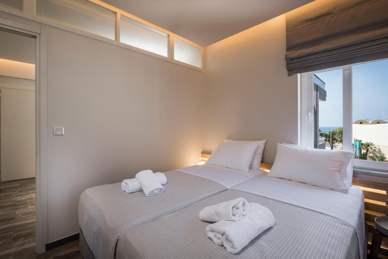 Sun Ray Luxury Apartments Agia Marina Exterior foto