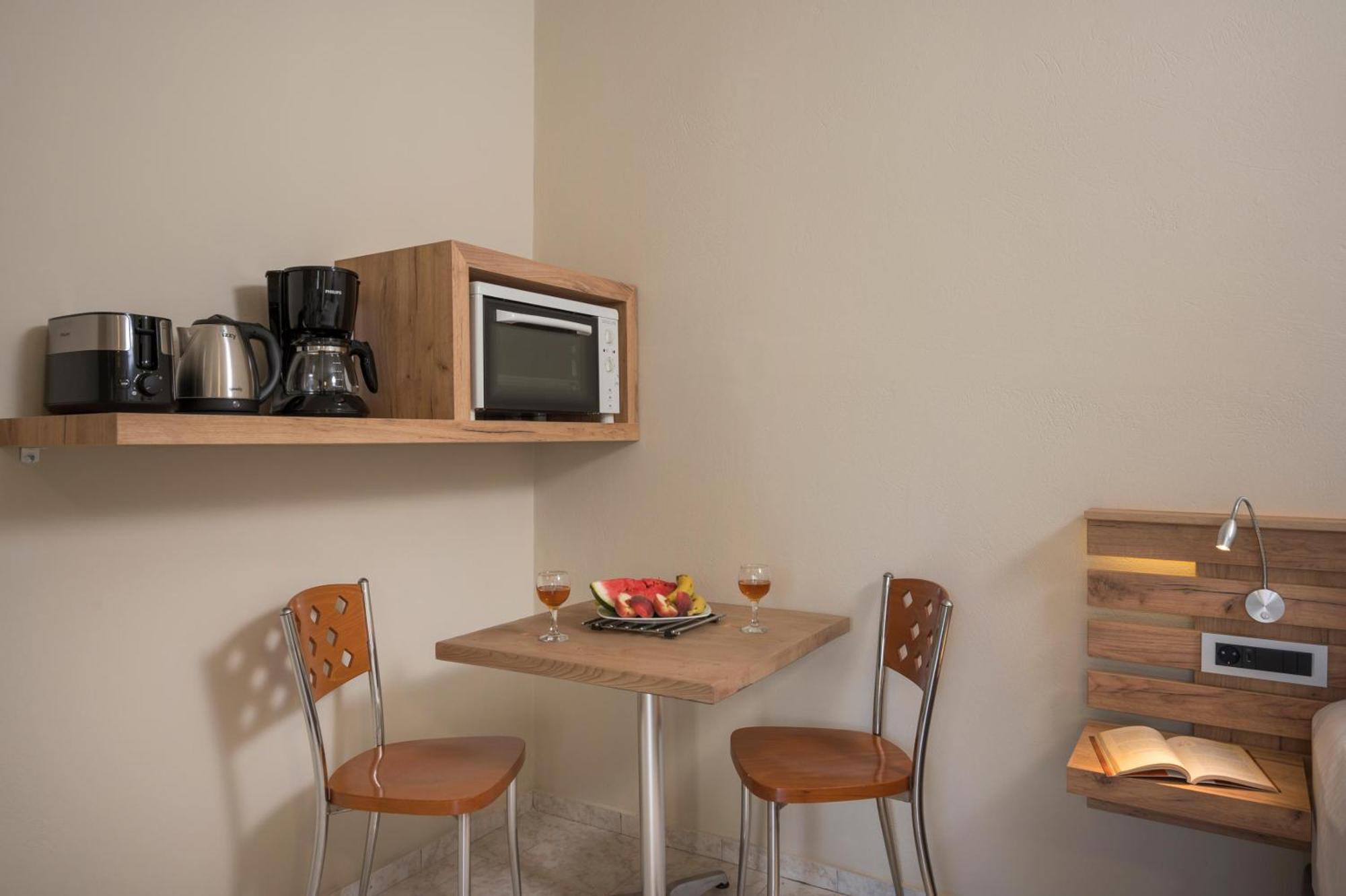 Sun Ray Luxury Apartments Agia Marina Quarto foto