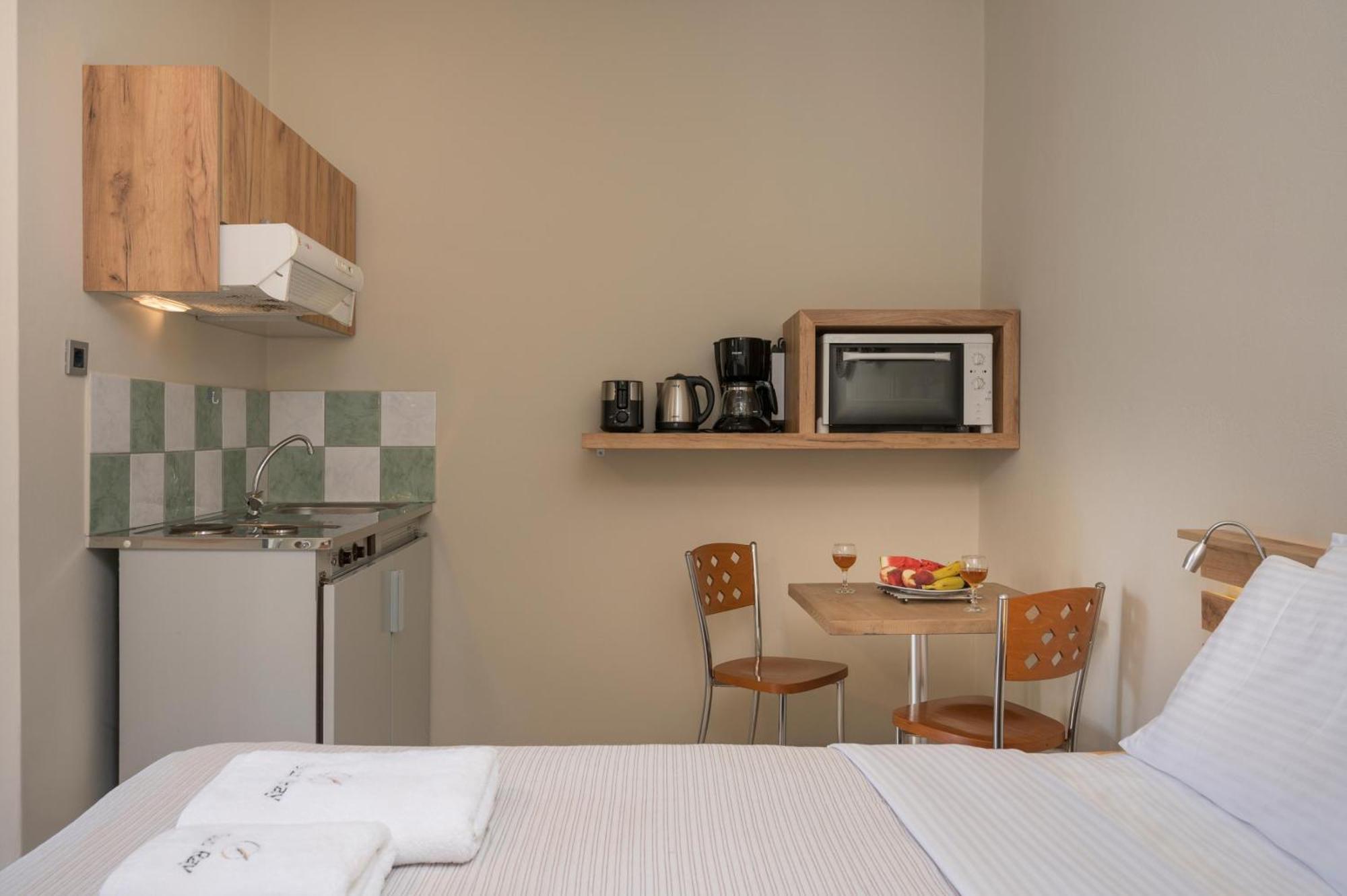 Sun Ray Luxury Apartments Agia Marina Quarto foto